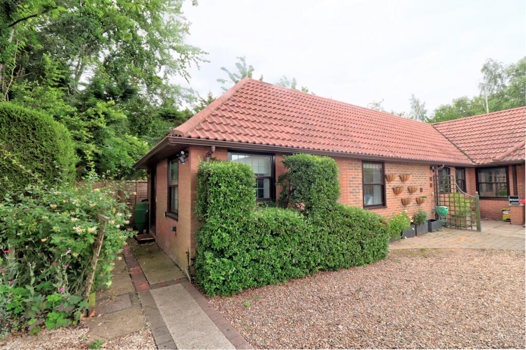 Main image of property: Daws Hill Lane, High Wycombe, Buckinghamshire, HP11