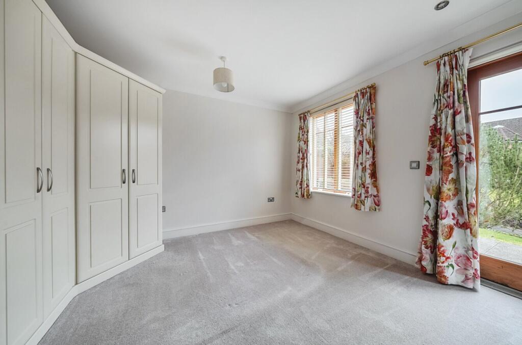 Apartment in Southampton - More