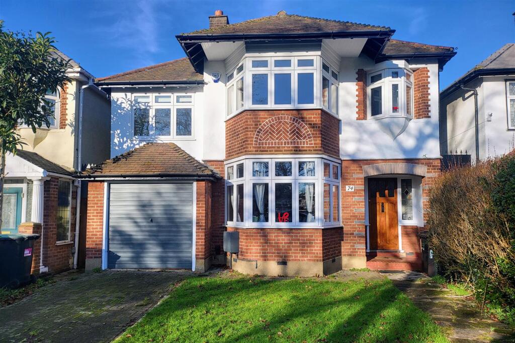 Main image of property: Bramley Road, Cockfosters/Oakwood Bdrs, N14
