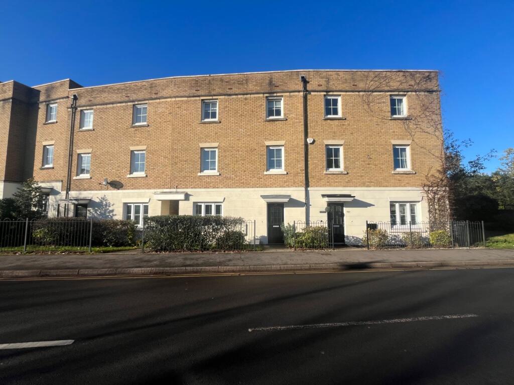 Dickens Heath Road, Dickens Heath, Solihull, West Midlands, B90