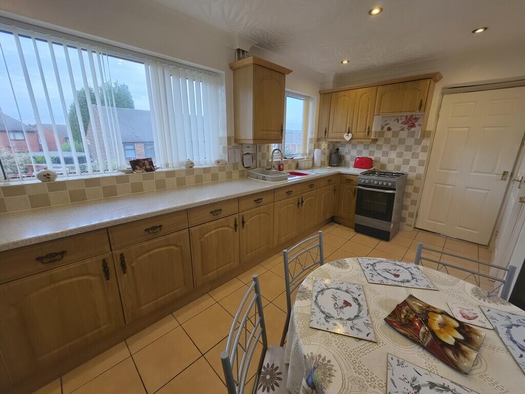 House in Newcastle-under-Lyme, Kidsgrove - View 5
