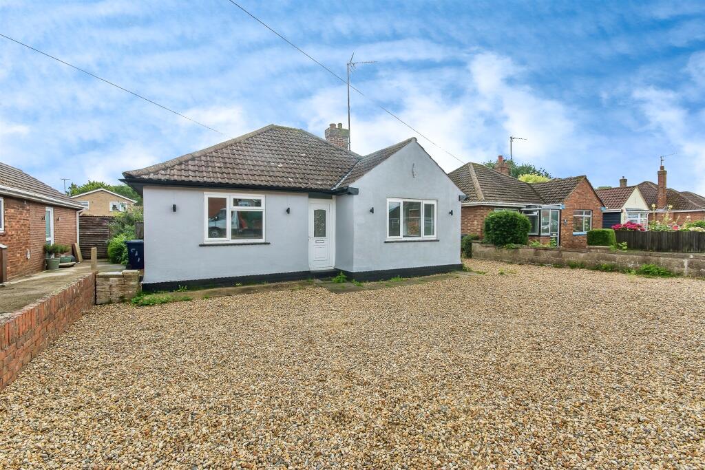 2-bed bungalow on Money Bank, Wisbech, £250,000