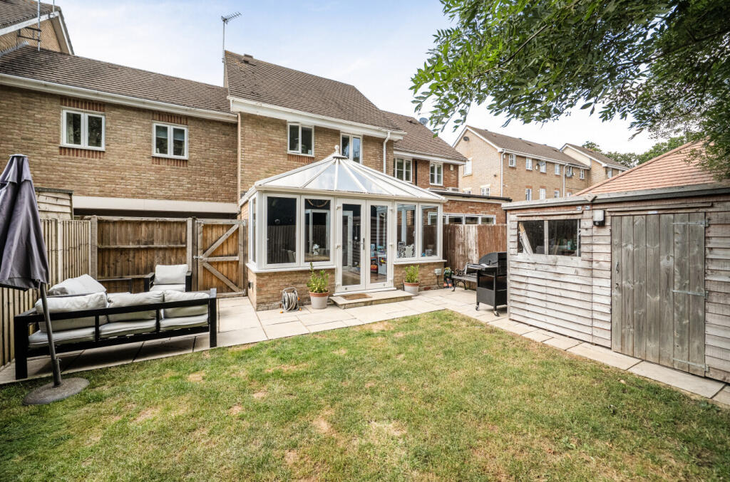 Flemish Place, Warfield, Bracknell - View 5