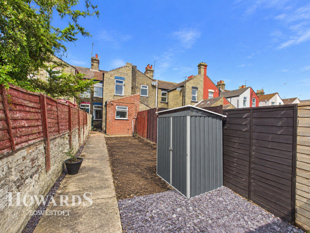 House in East Suffolk, Lowestoft - View 2