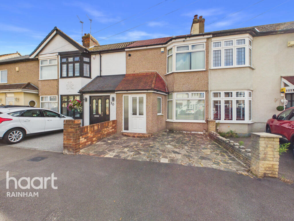 2-bed terraced on Manser Road, Rainham, £350,000