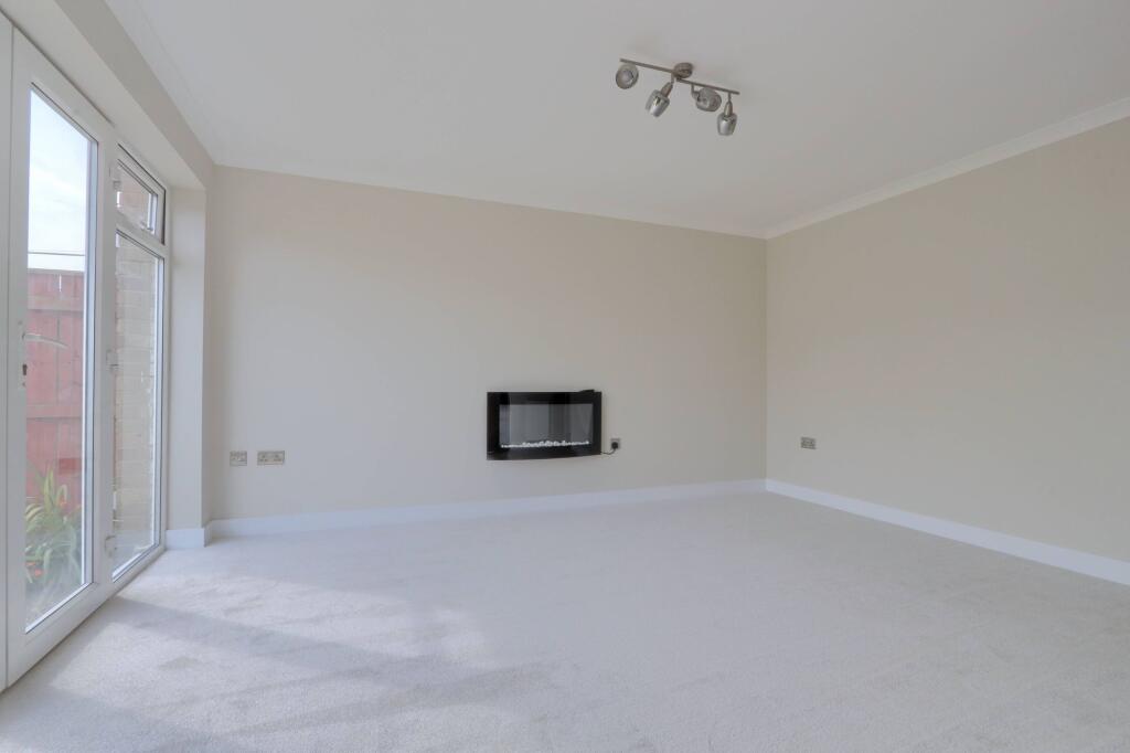 Delamere Drive, Marske-By-The-Sea, TS11 photo 2
