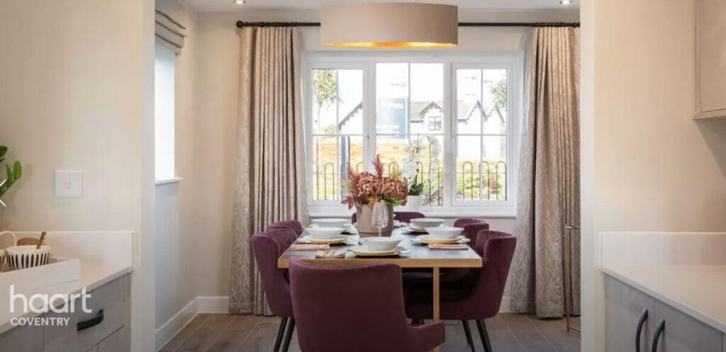 4-bed detached on Harrison Drive, Melton Mowbray, £420,000