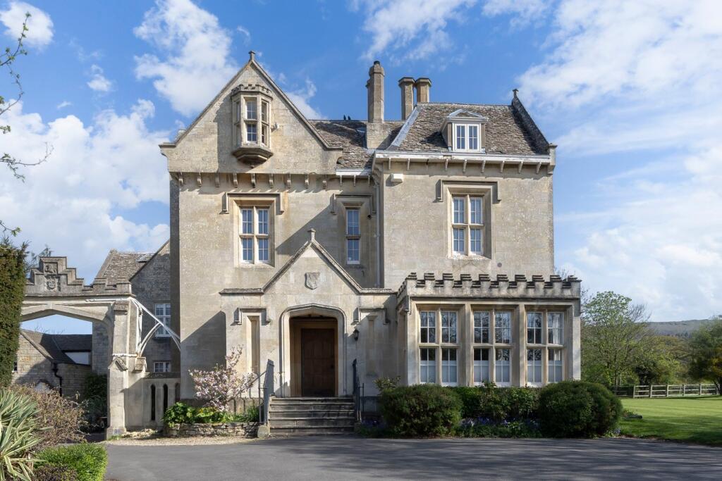 Main image of property: Southam Road, Prestbury, Cheltenham, GL52