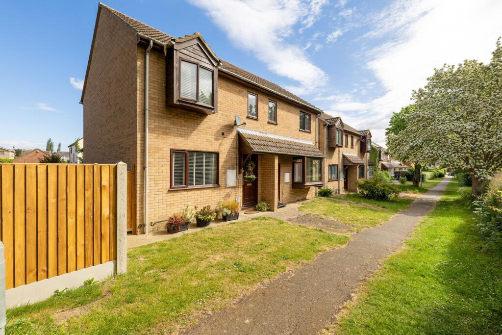 Main image of property: St. Marys Close, Bluntisham, Huntingdon, PE28 3XQ
