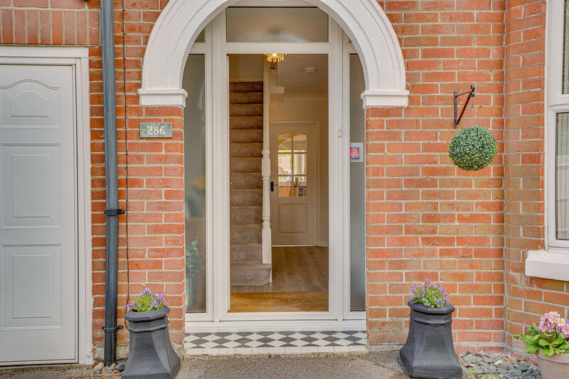 Brook Lane, Sarisbury Green photo 4