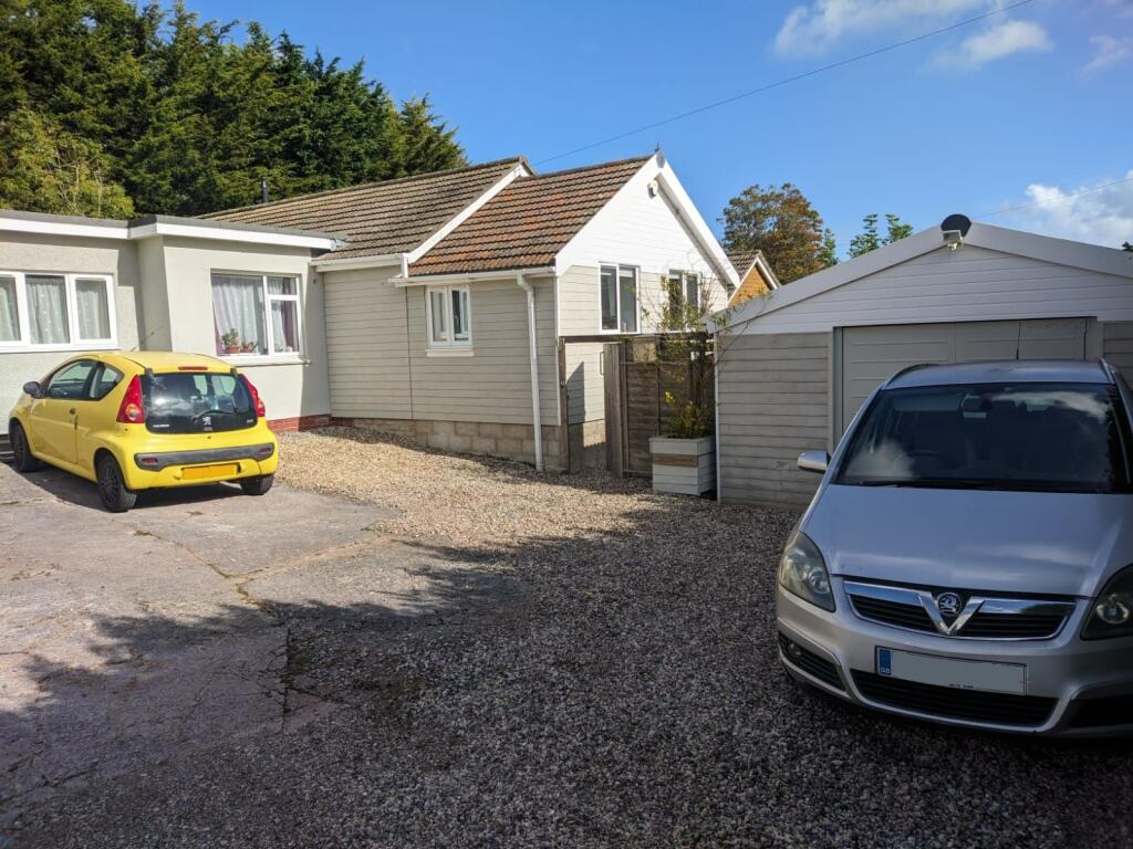 3-bed bungalow on Edenvale Road, Paignton, £299,950