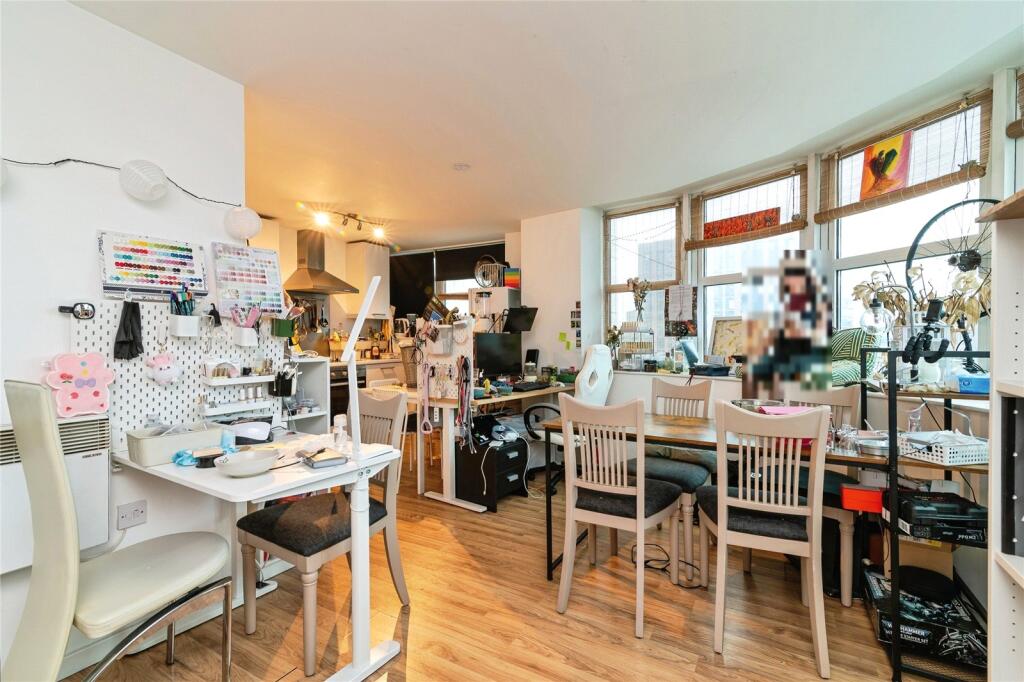 Apartment in Nottingham, Nottinghamshire - More