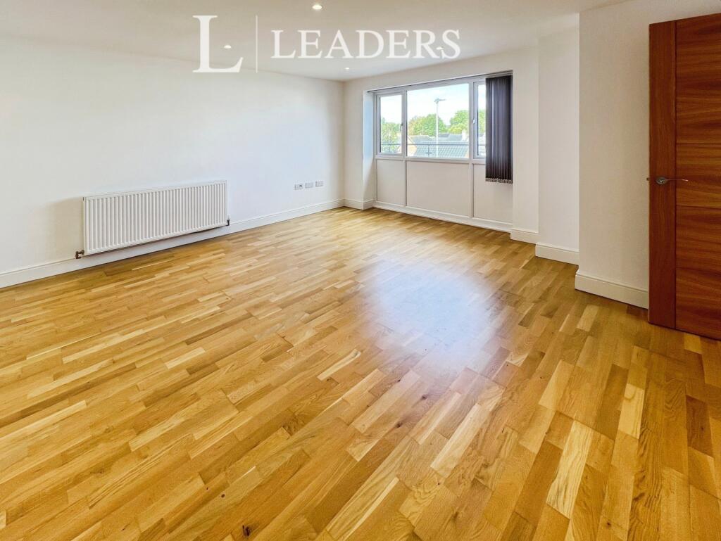 Apartment in Ipswich - View 4