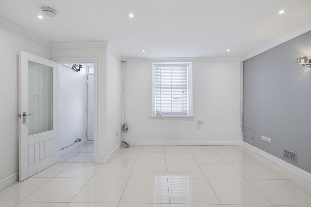 House in Cardiff, Maesteg - View 5