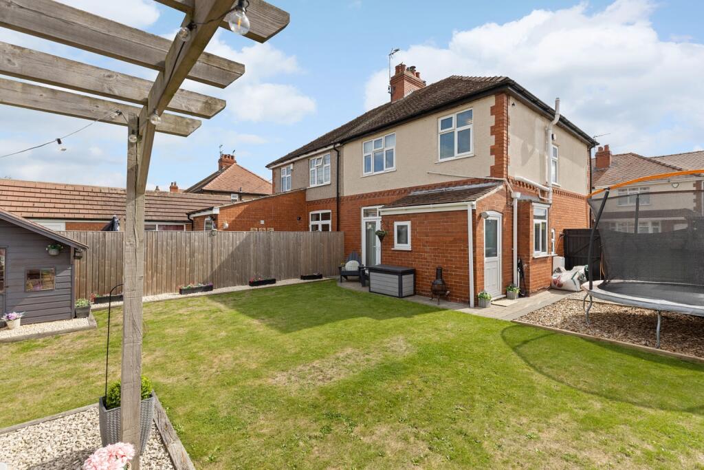 House in Doncaster - View 3