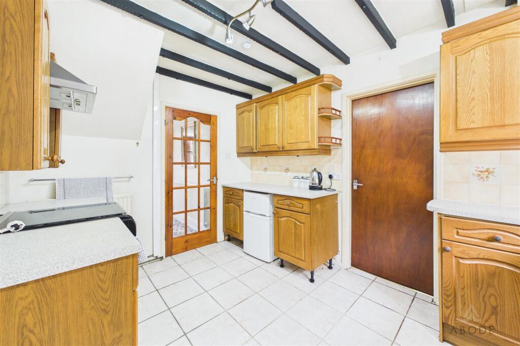 House in Stoke-on-Trent - More