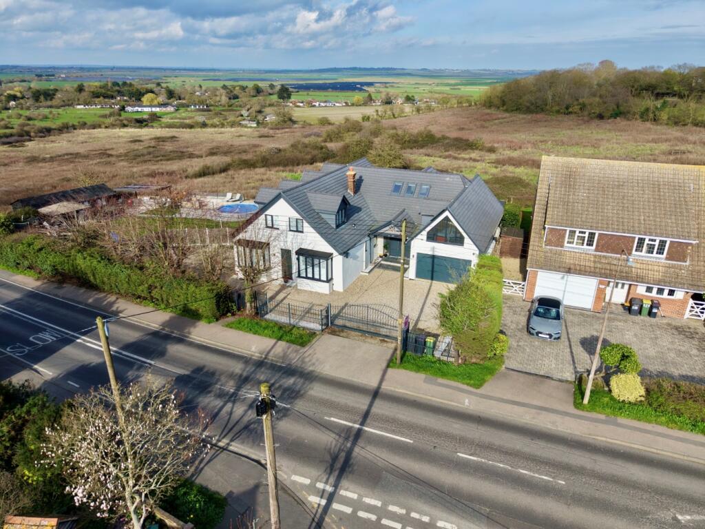 Main image of property: Ashingdon Road, Rochford, Essex