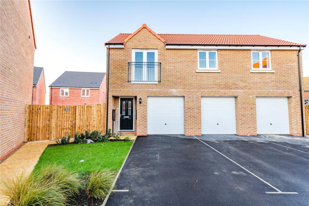 Main image of property: Sandgate Close, Scartho Top, Grimsby, DN33