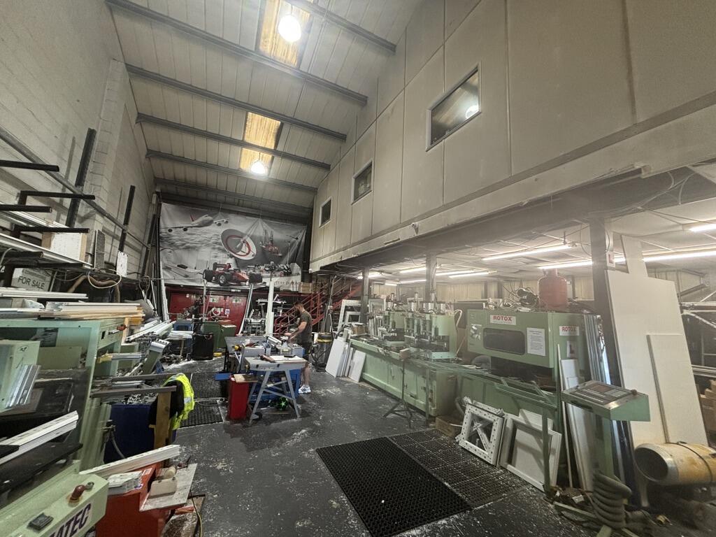 Main image of property: Unit 1, Arianne Business Centre, Blackburn Road, Dunstable, Bedfordshire