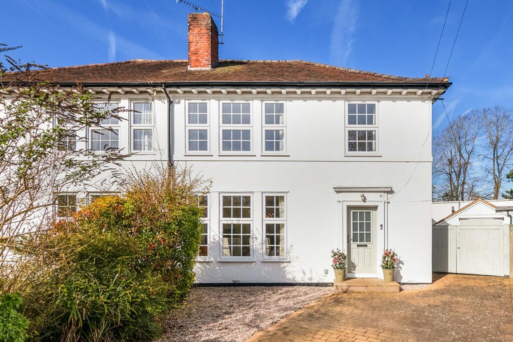 Main image of property: Meadow Green, Welwyn Garden City, Hertfordshire, AL8