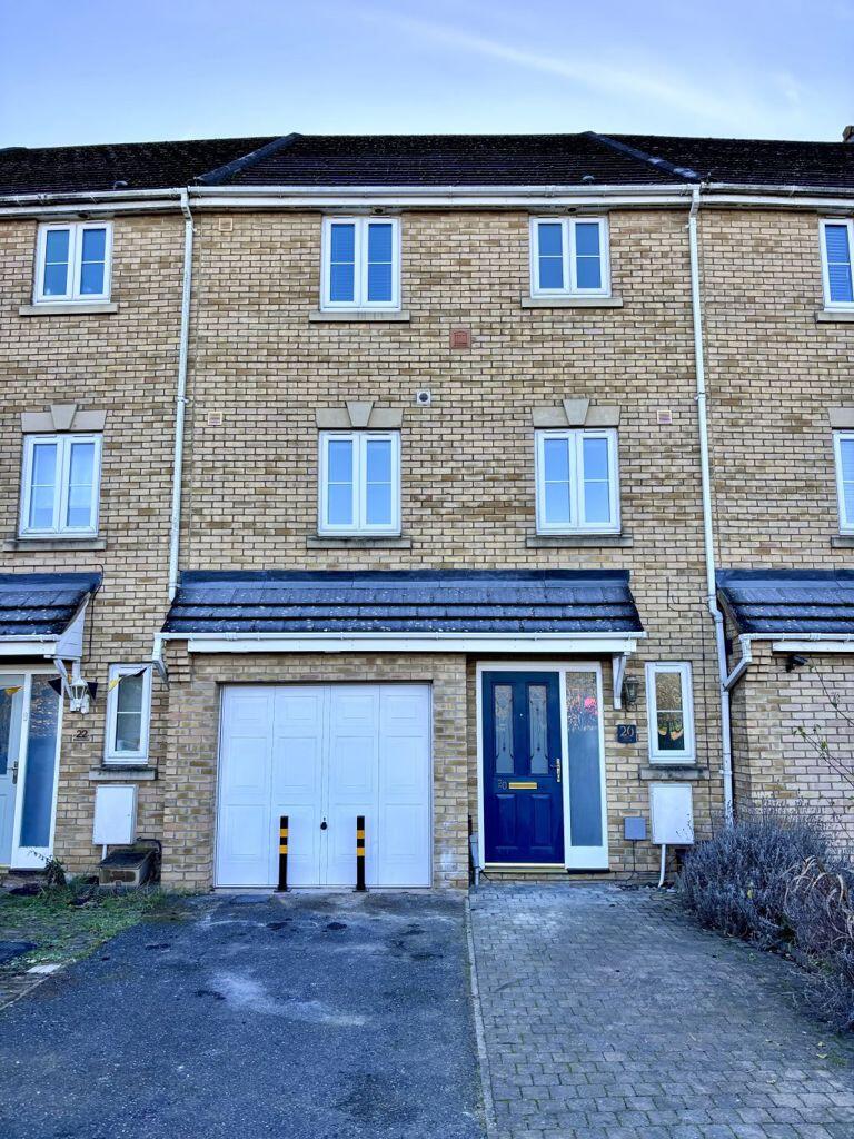 Apartment in Peterborough, Orton Longueville, Woodston - More