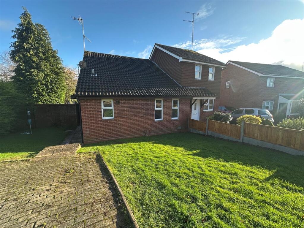 Main image of property: Tidbury Close, Walkwood, Redditch