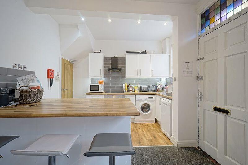 House in Leeds - View 2