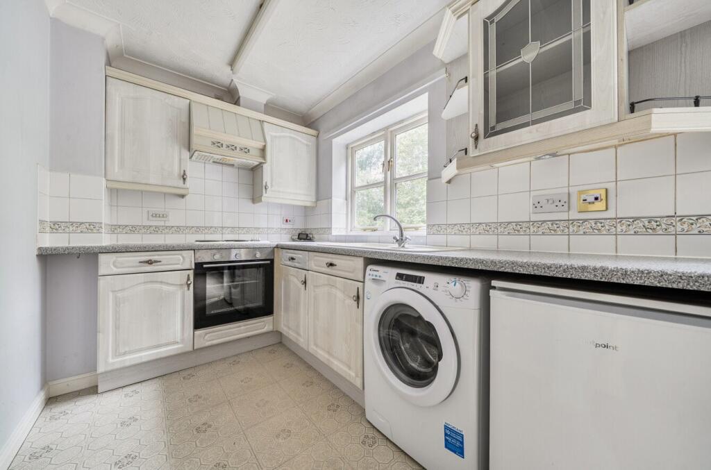 Apartment in West Suffolk, Bury St Edmunds - View 5