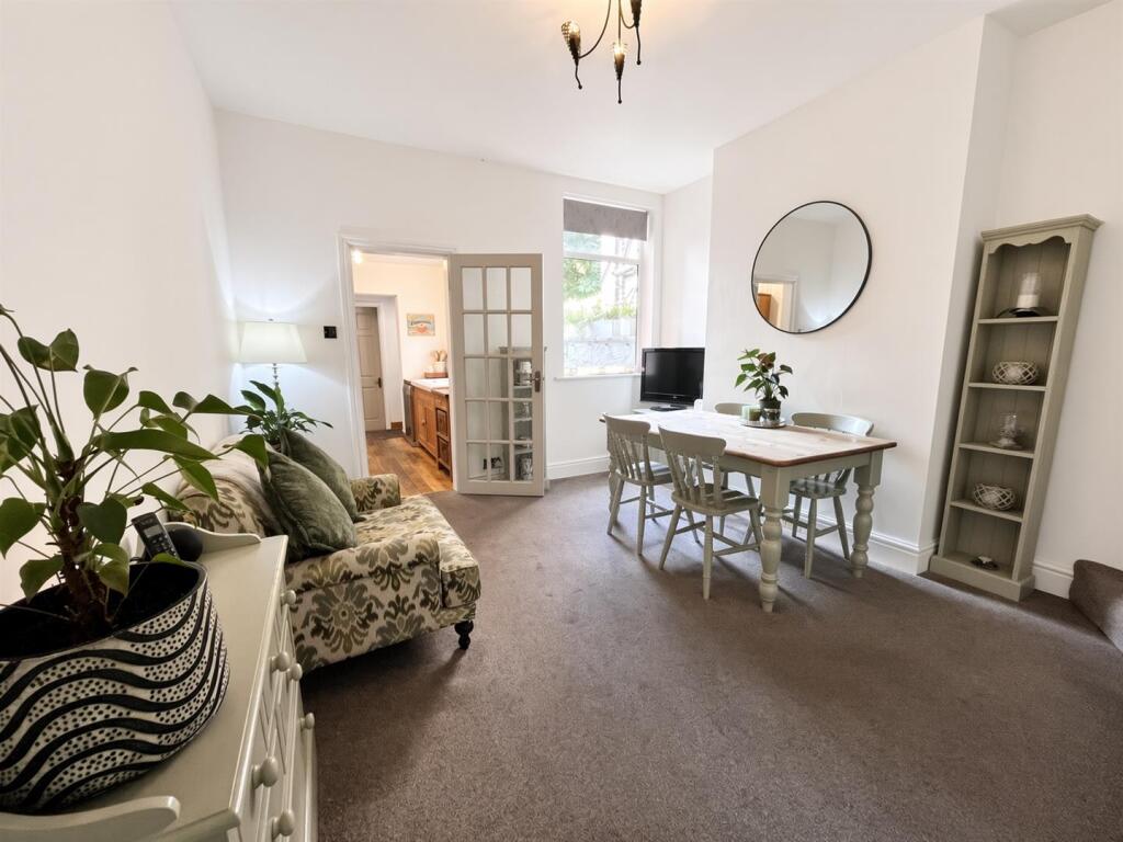 House in Wilmslow, Morley - View 2