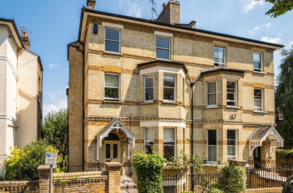 Main image of property: Gayton Crescent, Hampstead Village, NW3