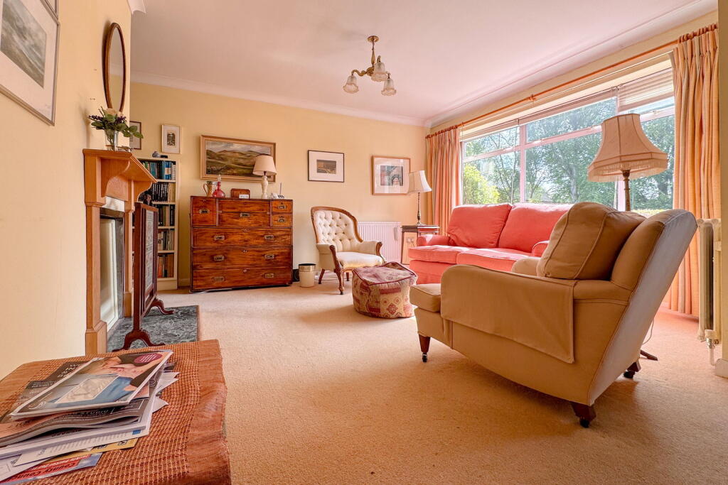 Arle Gardens, Alresford photo 2