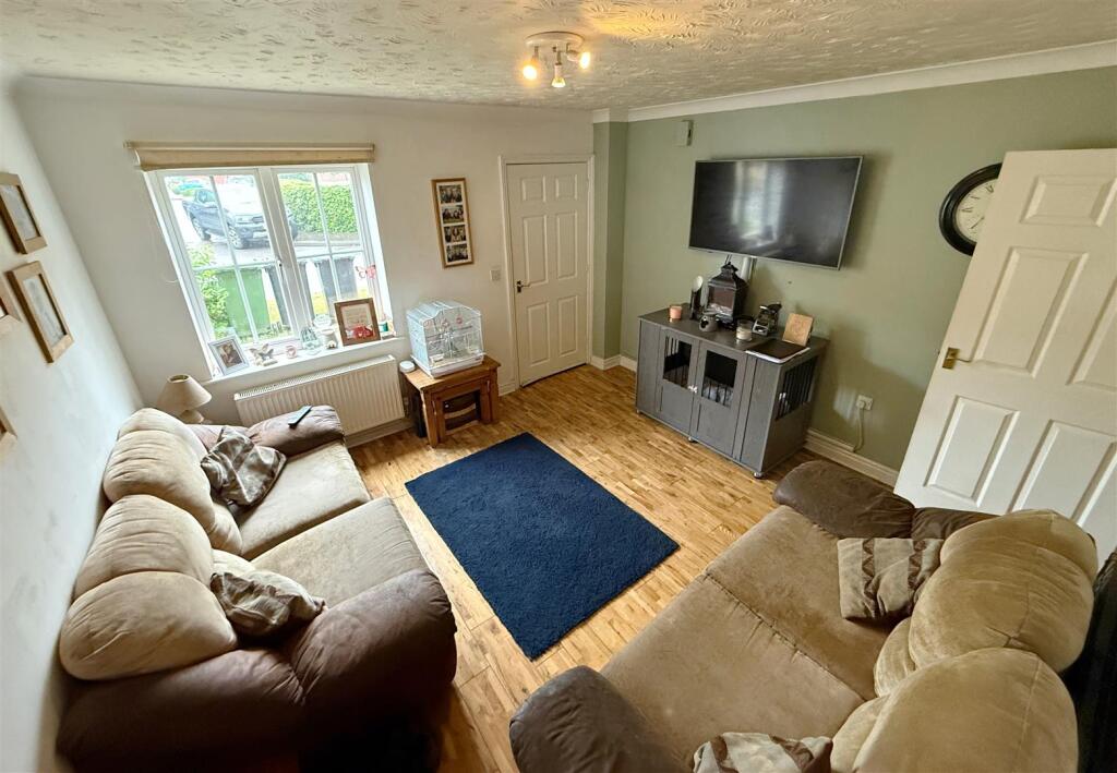 Millfield Close, Lower Quinton, Stratford-Upon-Avon photo 2