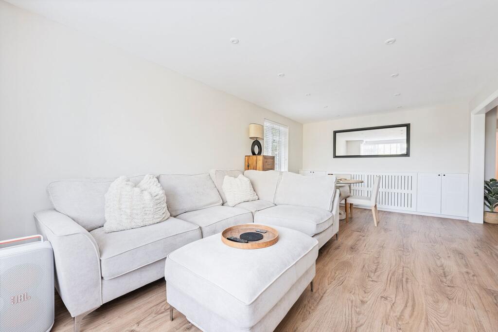 Apartment in Poole - View 4