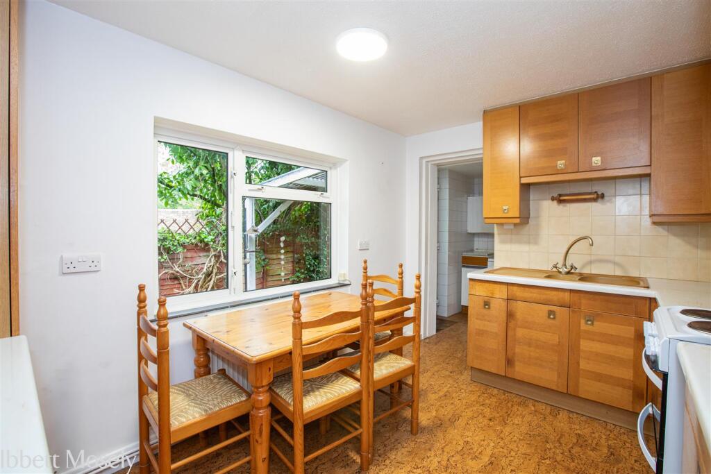 House in Sevenoaks, Westerham - More