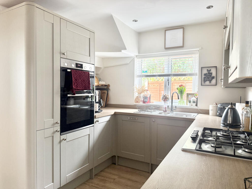 Additional image 10 of Albert Close, Yeovil, Somerset