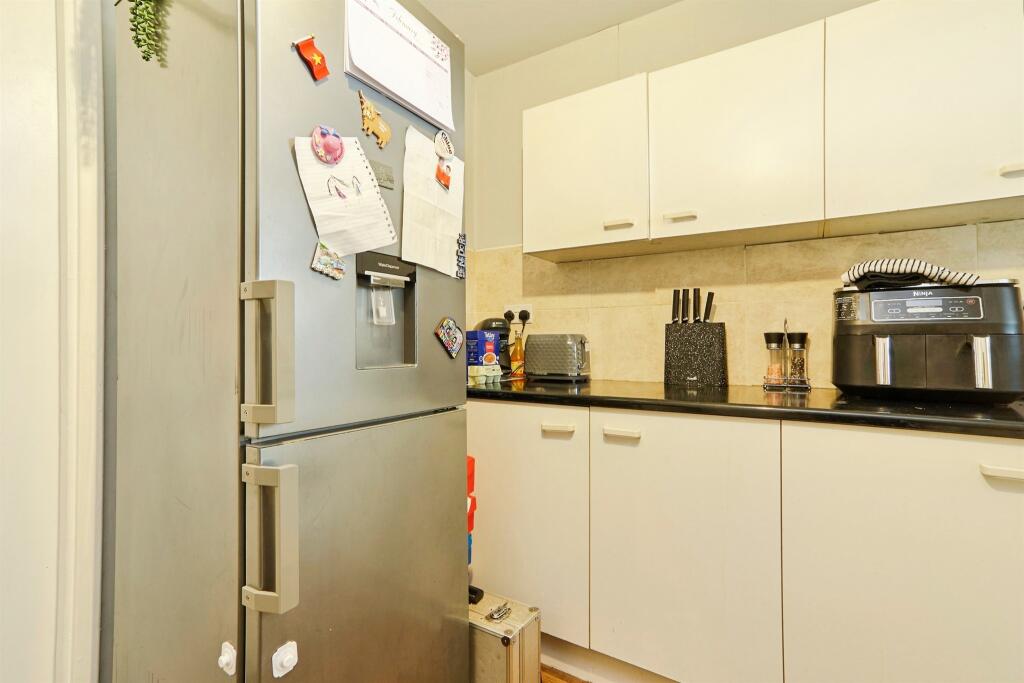 Additional image 5 of Frizley Gardens, BRADFORD