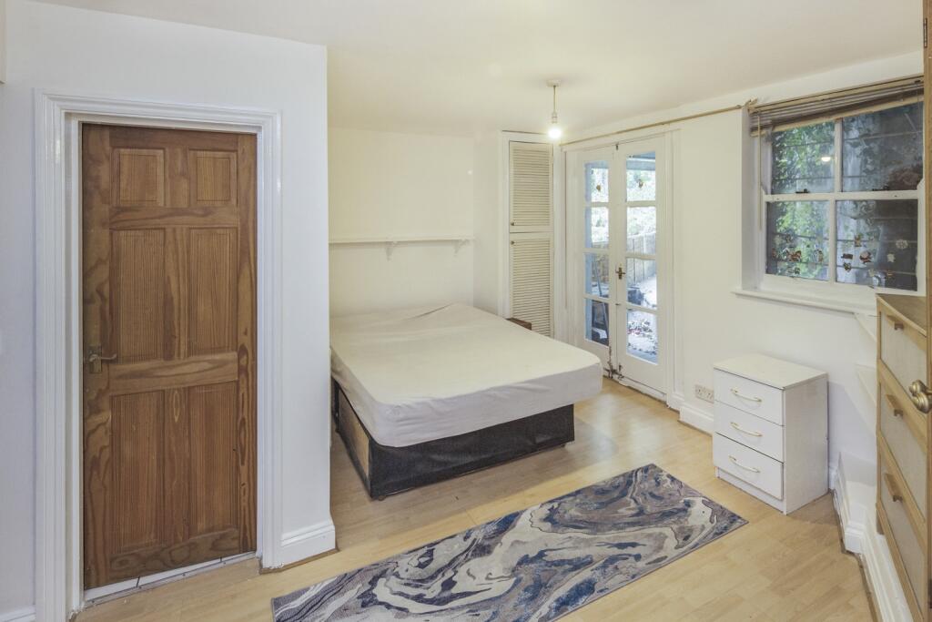 Apartment in London - View 4