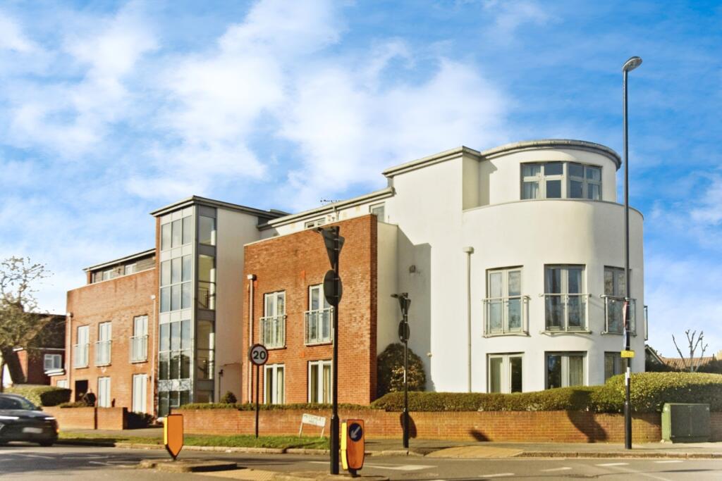 Main image of property: Mitchley Hill, South Croydon, CR2