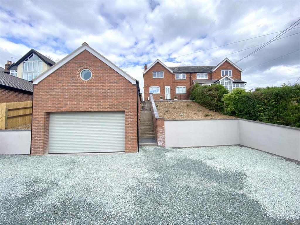 4-bed semi-detached on Higher Road, Harmer Hill, Shrewsbury, £525,000