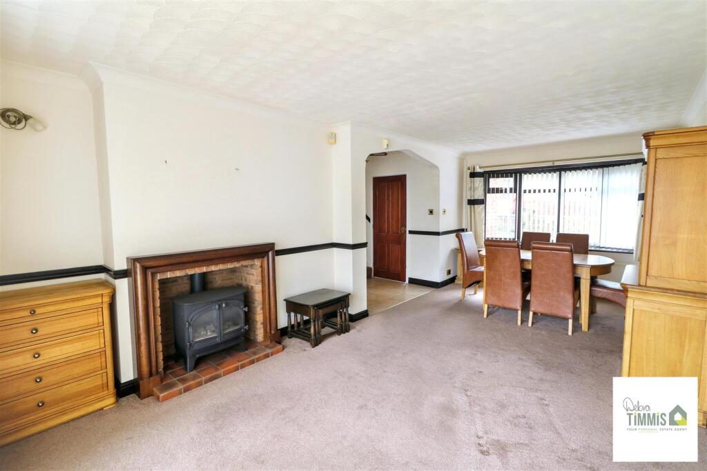 House in Stoke-on-Trent, Baddeley Green - View 5