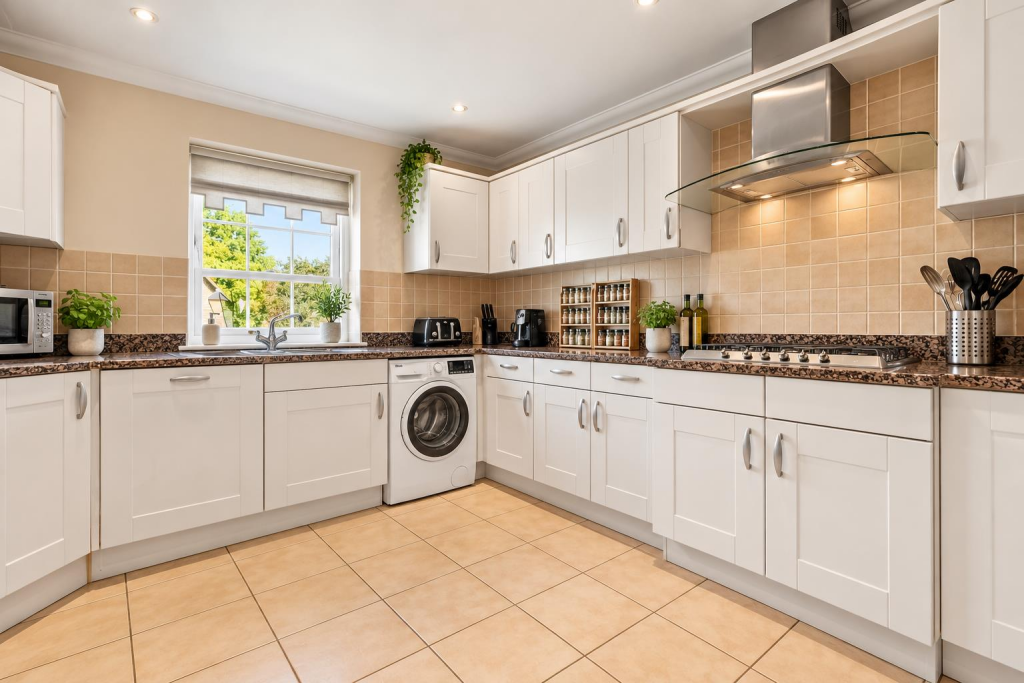 House in Bristol, Bath and North East Somerset - View 5