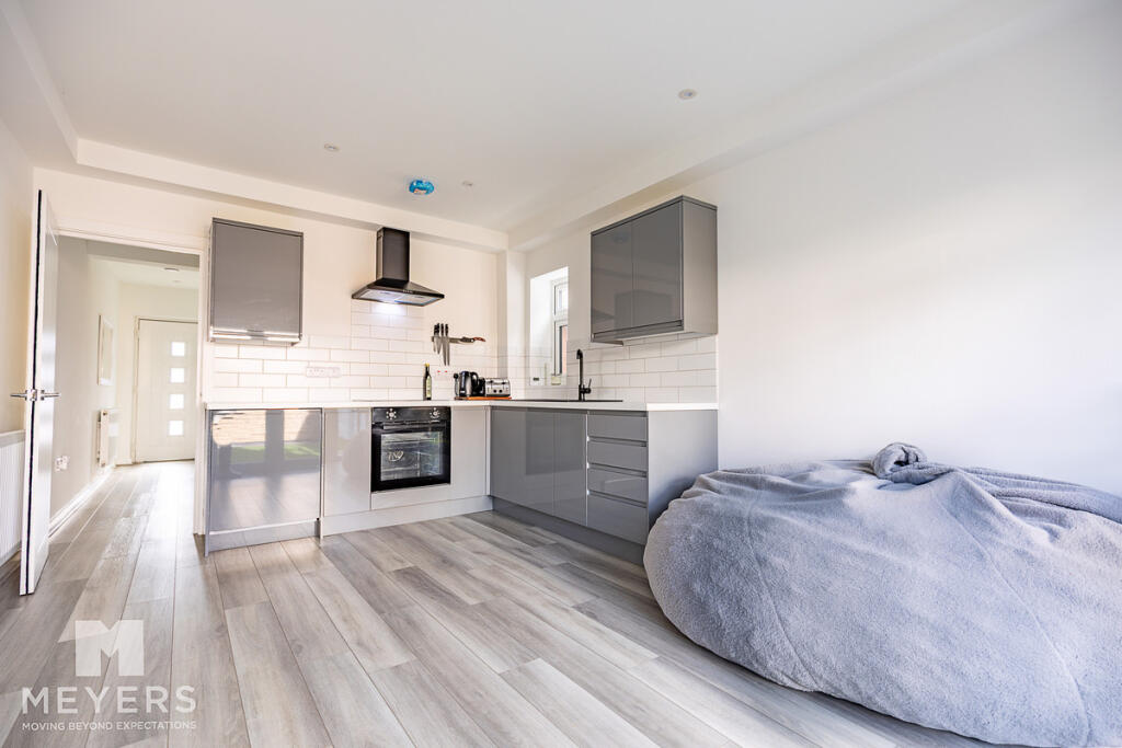 House in Bournemouth, Springbourne - View 4