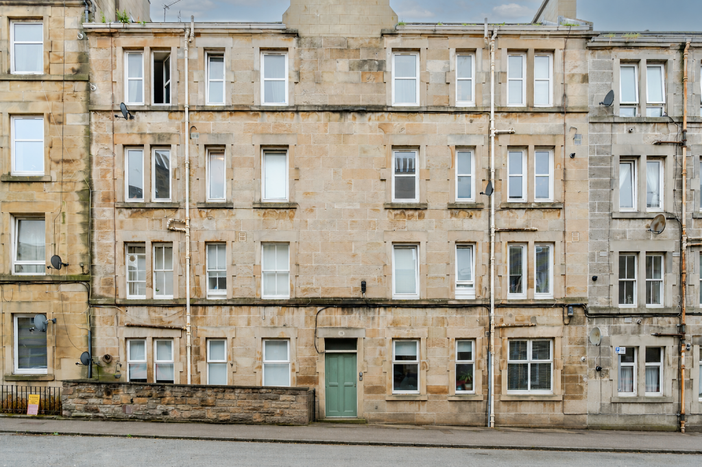 Main image of property: 16/5 Wardlaw Place, Gorgie, Edinburgh, EH11 1UE