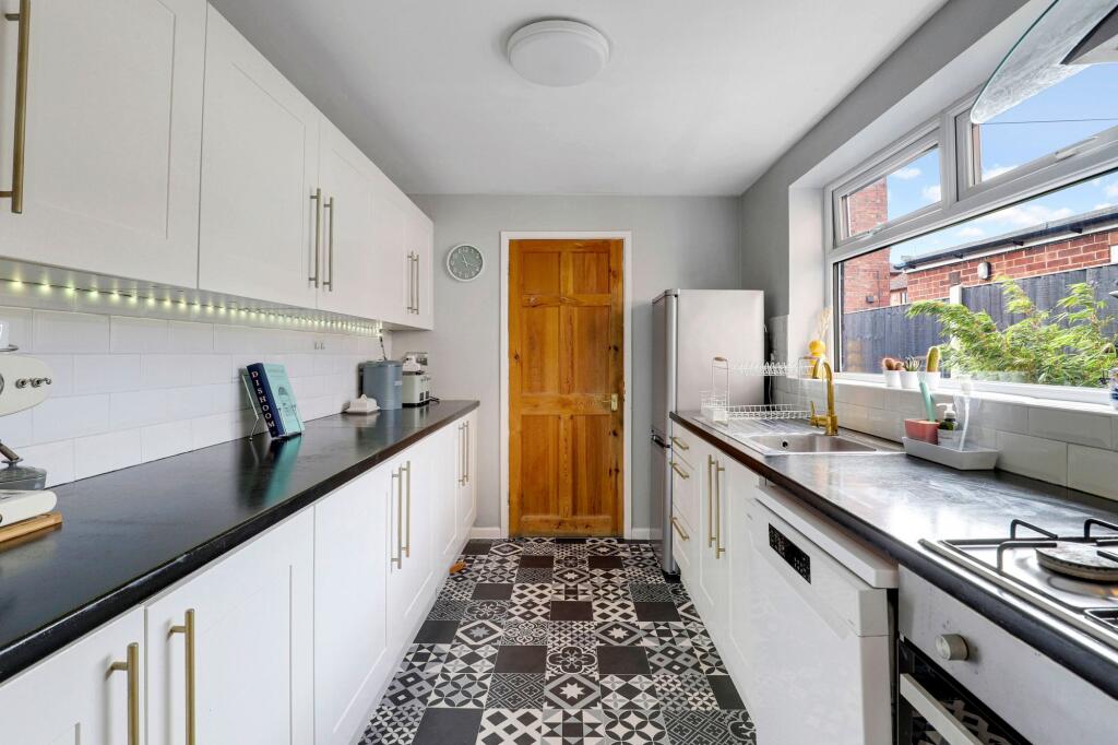 House in Nottingham, The Meadows - View 4