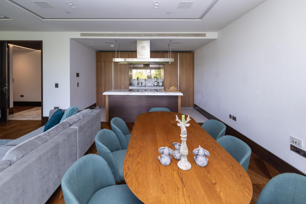 33 Blenheim House photo 4