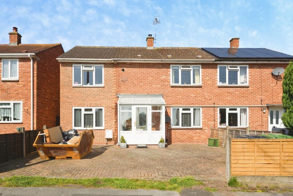 Main image of property: Bradfords Close, NEWENT, Gloucestershire, GL18