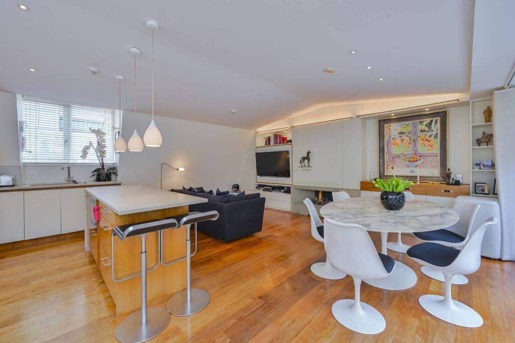 Main image of property: Cadogan Lane, Knightsbridge, London, SW1X