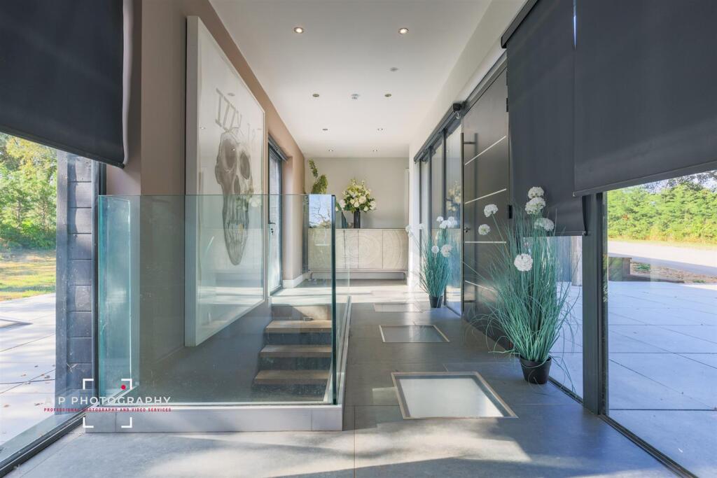 House in Stoke-on-Trent - View 5
