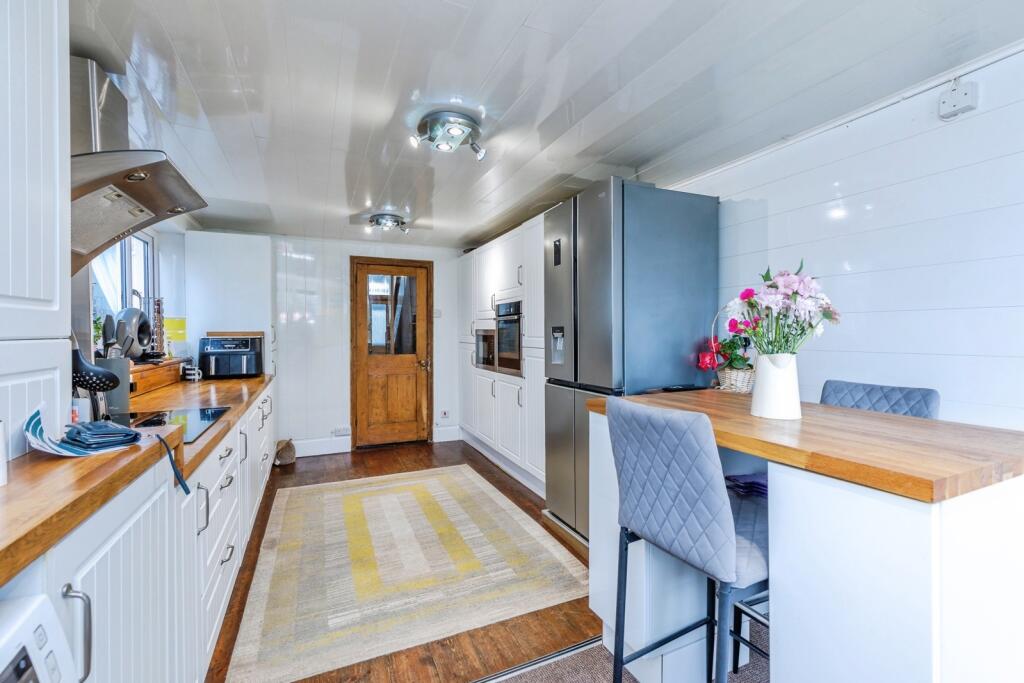 Main image of property: Kingswood Road, Gillingham, Kent, ME7