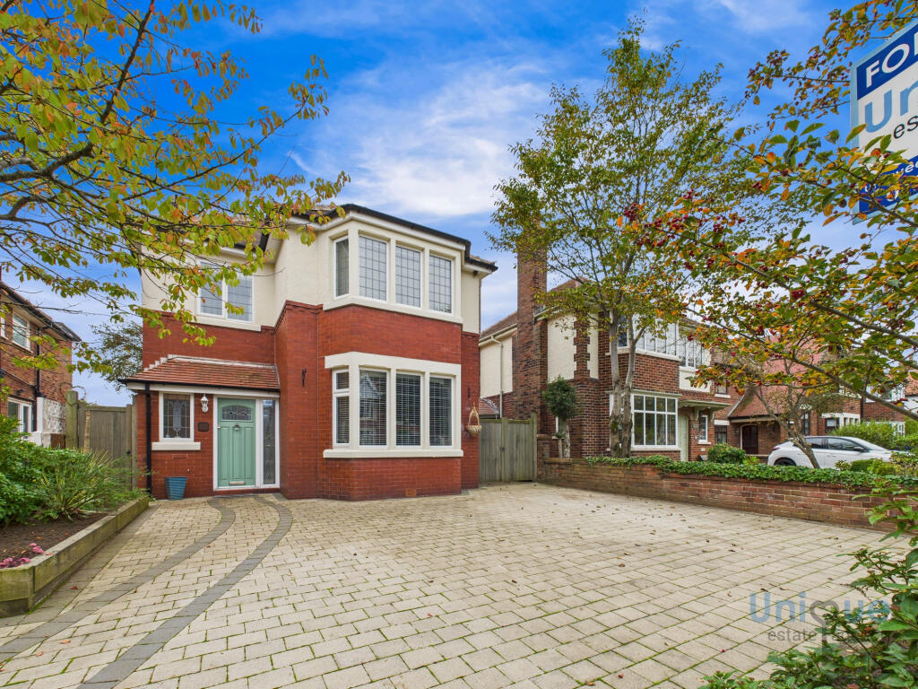 4-bed detached on Newbury Road,  Lytham St. Annes, FY8, £495,000